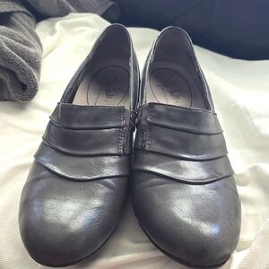Grey LifeStride heels Size 11